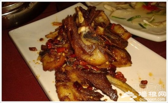 上海黄河路老牌美食街的美味[墙根网]