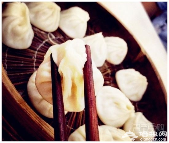上海黄河路老牌美食街的美味[墙根网]