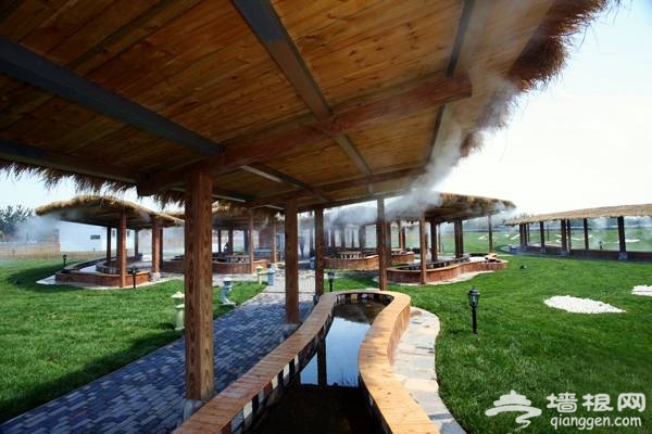北京泡温泉好去处：蓝调温泉 百草芳香的养生体验