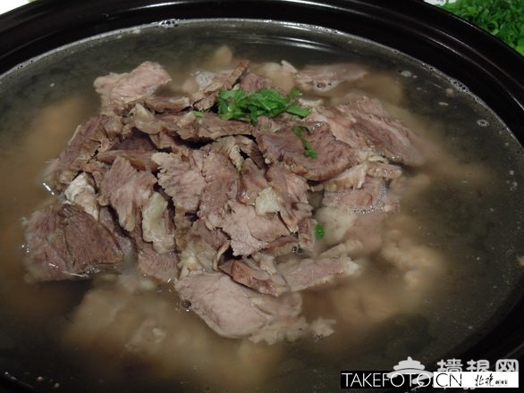 北京有家懒人业余餐厅 食客自己端茶倒水上菜