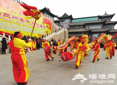 兰州马年春节文化庙会年初二开锣