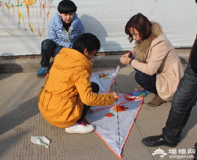 石家庄市佐美庄园第四届草莓采摘节启幕[墙根网]