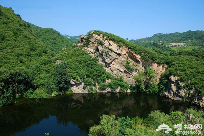 带着宠物去旅行 平谷乐和仙谷去撒欢