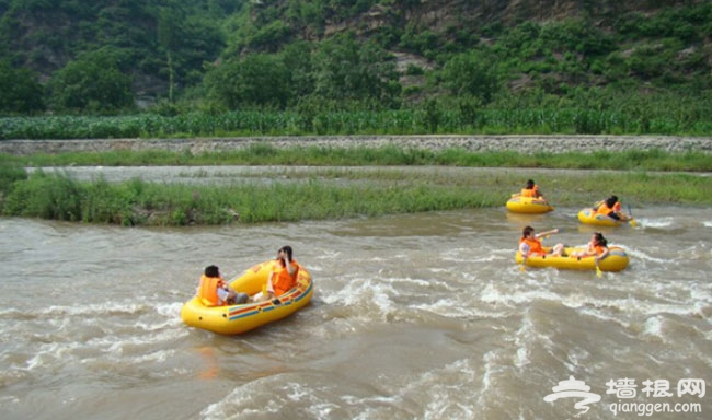北京京郊避暑好地方 怀柔白河峡谷漂流