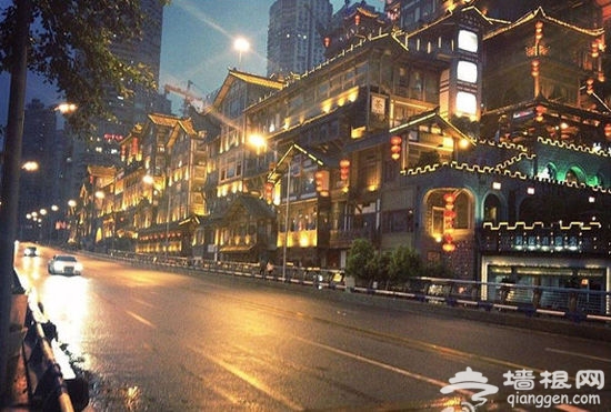 流光溢彩的夜生活 夜游重庆攻略