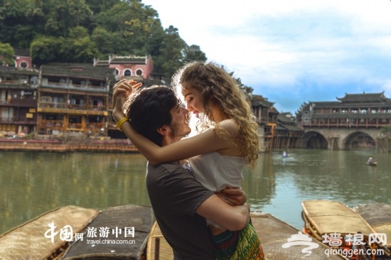 凤凰偶遇节：愿化凤凰不化蝶[墙根网]