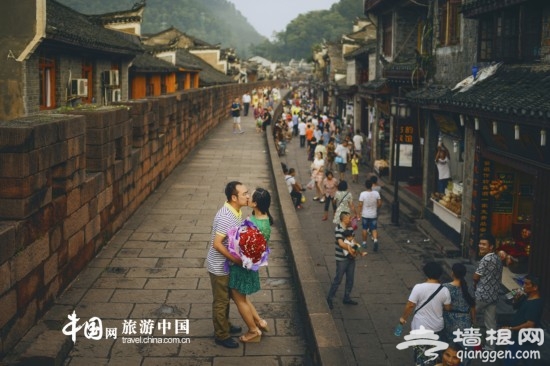 凤凰偶遇节：愿化凤凰不化蝶[墙根网]