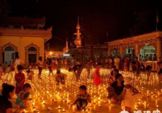 盘点亚洲各国中秋风俗：不赏月亮干什么？