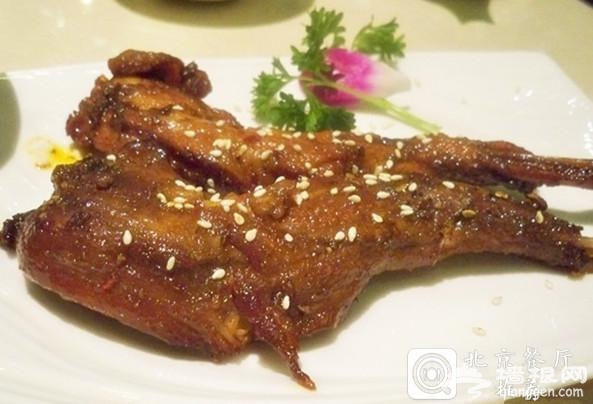 京城吃兔头、兔肉的几家店：啃兔头也是一种生活[墙根网]