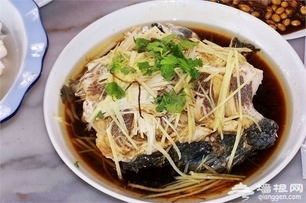 北京密云踏秋吃鱼头宴 不容错过的密云鱼头宴[墙根网]