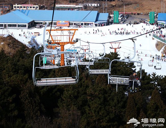 冬天适合去哪里旅游 北京云佛山滑雪场雪的乐园