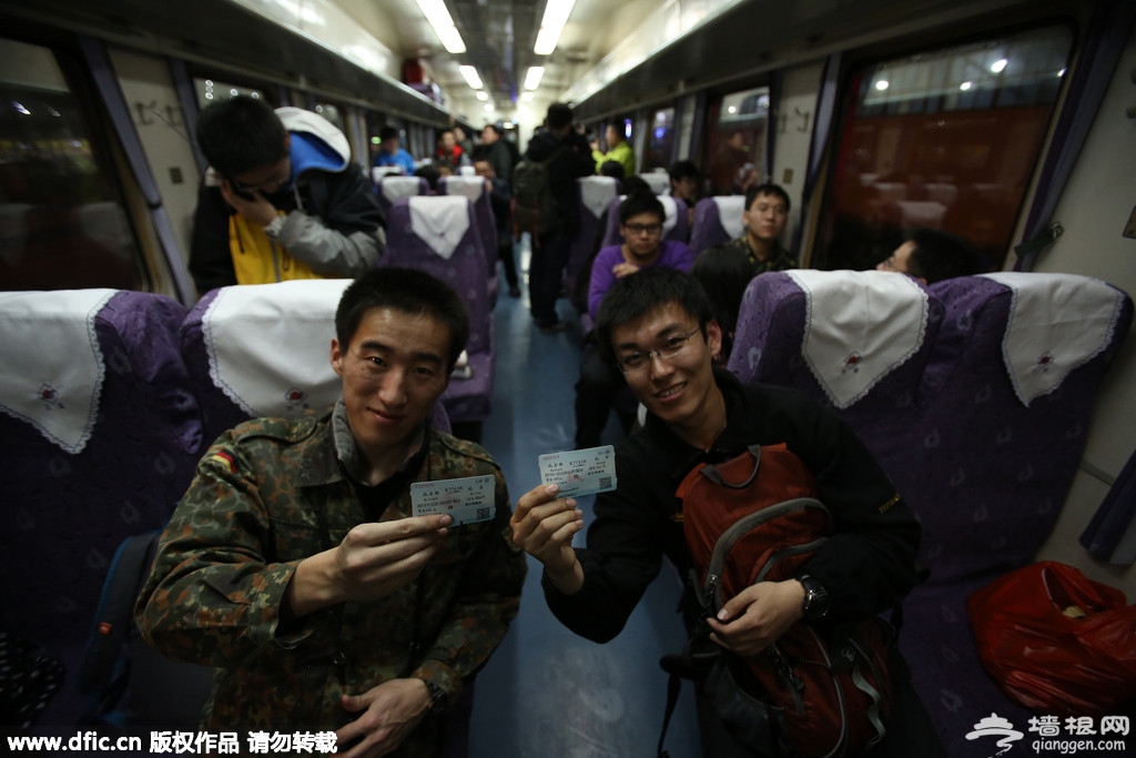 “北京西—北京站”首次火车通行 车厢内灰尘多乘客捂鼻[墙根网]