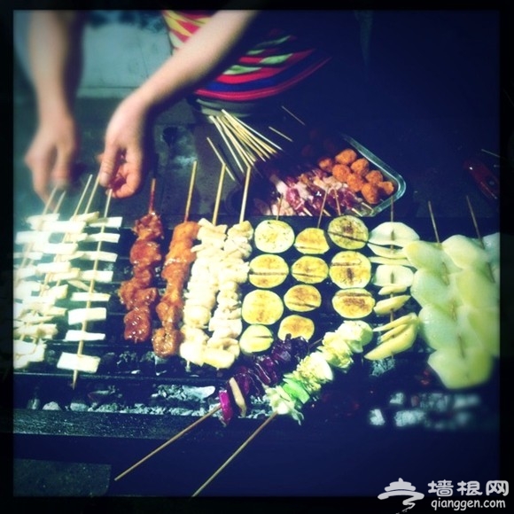 露天烧烤郊区有“禁区” 其中通州、开发区全辖区禁止露天烧烤