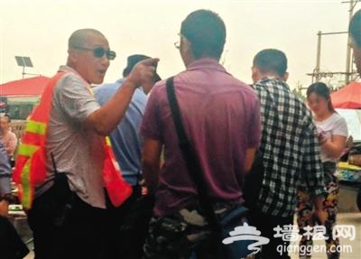谁在地铁天通苑北站外收“保护费”？