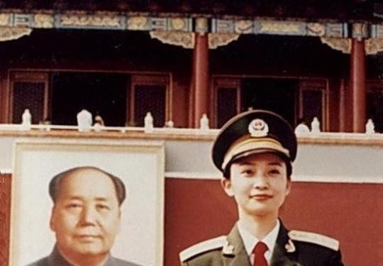 揭中国第一女保镖曾是北京小姐