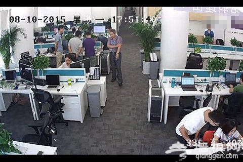 被同事吓出精神病？女子患上应激障碍[墙根网]