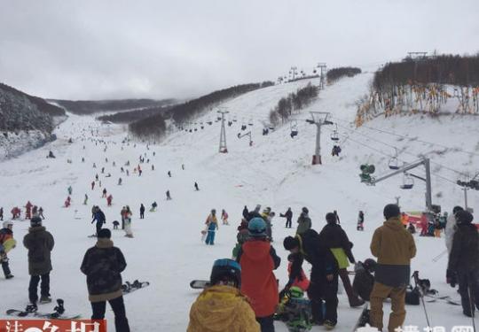 崇礼滑雪场营业 北京人来玩的居多