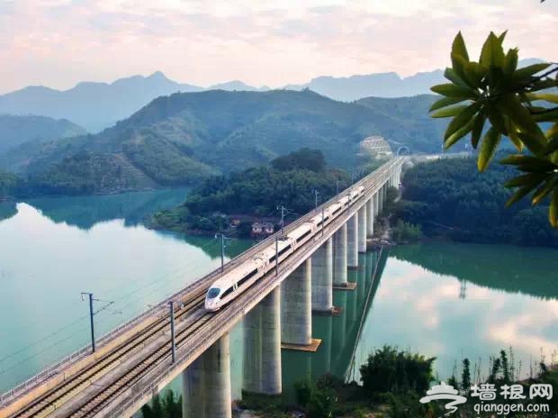 北京有趟6块钱的列车，惊艳四季！[墙根网]