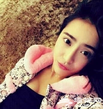 王思聪晒滑雪照 深扒王思聪“后宫团”历任女友资料曝光