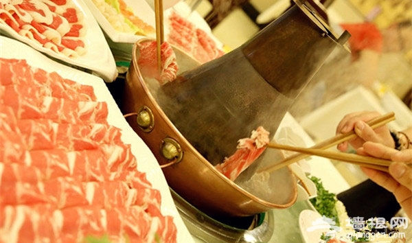 北京铜锅涮肉最火热 但你吃对了吗[墙根网]