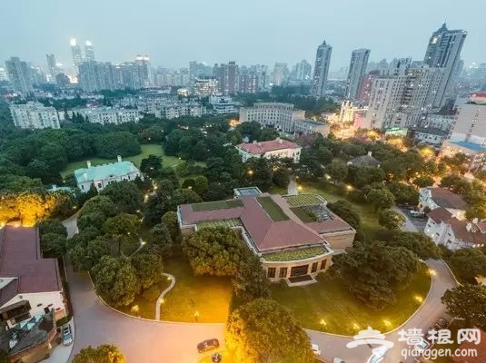 点击图片进入第一页