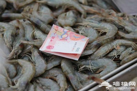 “天价虾”引发的变革 青岛筹建游客纠纷先行赔制度