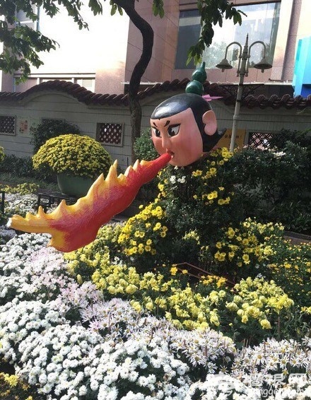 葫芦娃兄弟被广州菊花展玩坏