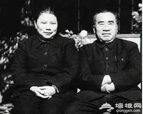 朱德被赶出中南海