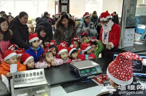北京首家圣诞邮局联合芬兰推出圣诞贺卡[墙根网]