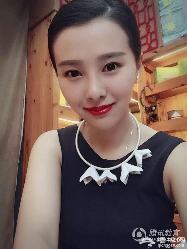 气质校花夏胡红爱茶艺 旅游小姐赛获奖[墙根网]