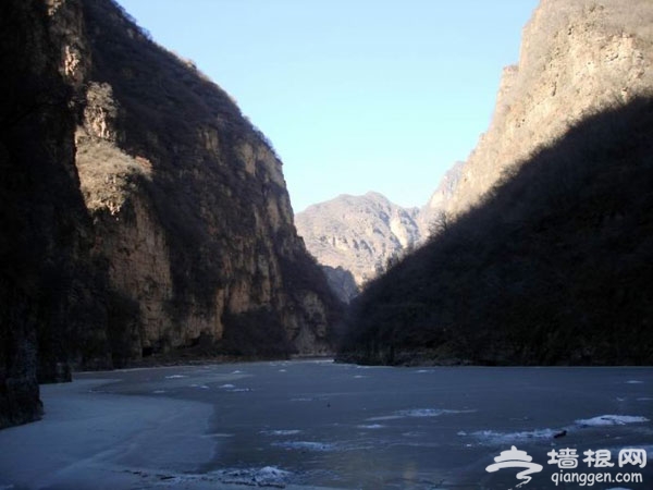 北京冬季去哪玩 龙庆峡走冰迎新年