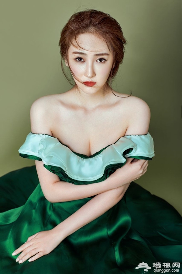 高姝瑶曝时尚大片[墙根网]