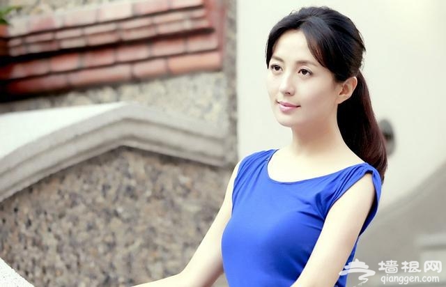 杨童舒被称内地版郭碧婷 40岁依旧超凡脱俗[墙根网]