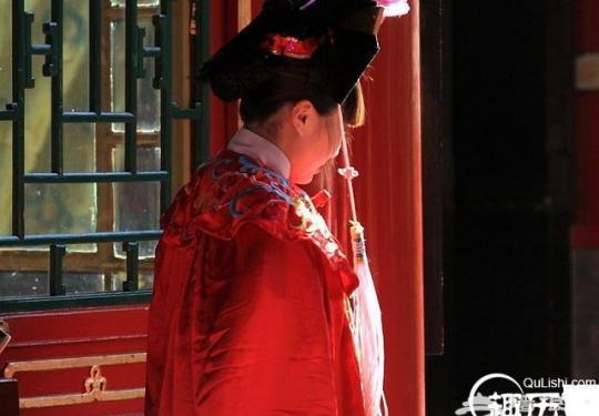 咸丰为何英年早逝？且看圆明园的四朵“姊妹花”