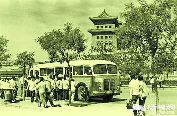 趣谈北京历史上第一条公交线[墙根网]
