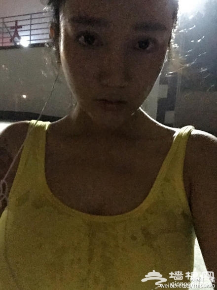 网曝北电00后“夜跑女神”是外围女