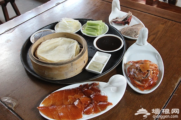 老宅院 每天限量30只的烤鸭店[墙根网]