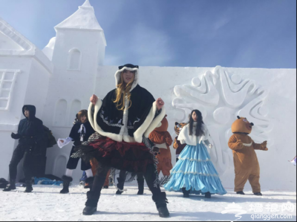 欢聚日光之城,共庆2016长白山国际冰雪嘉年华缤纷启幕