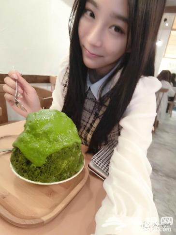港女生证件照走红   揭汪思诺个人资料及生活照片