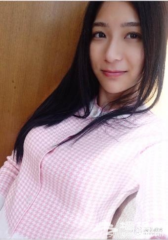 港女生证件照走红   揭汪思诺个人资料及生活照片
