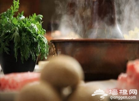 老北京最地道的美食 盘点10大铜锅涮肉火锅店[墙根网]