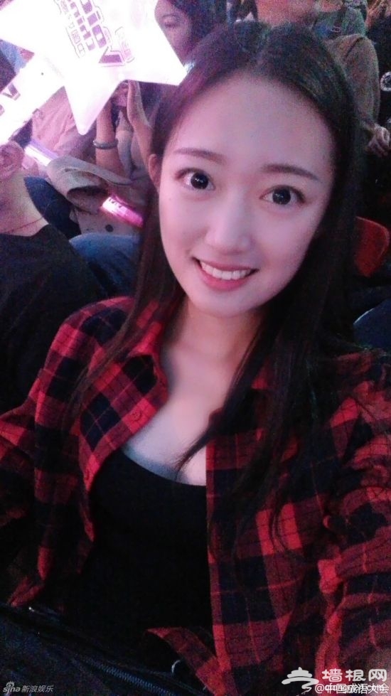 成语女神张钰桦走红 号称白话灵犀台下温婉[墙根网]