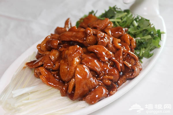 东北姥姥春饼店 玻璃面板上擀出的超薄春饼[墙根网]