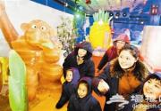 2016天津热带植物园新春冰雕展开幕 呈现缤纷冰雪世界
