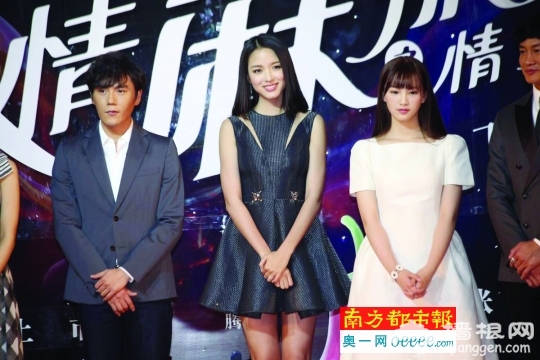武大女神真人幻灭 这些高校女神走红都靠PS[墙根网]