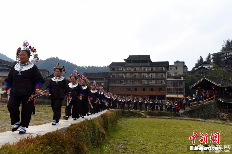 广西侗乡庆新年办“百家宴”[墙根网]