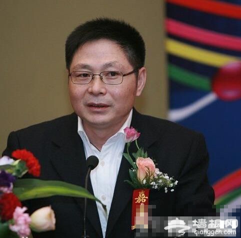 无视何炅踩吴昕 曝沈梦辰干爹系芒果台高层[墙根网]