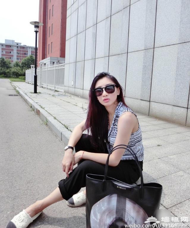 美女奥运冠军月薪2400元 却在北京有房开宝马[墙根网]