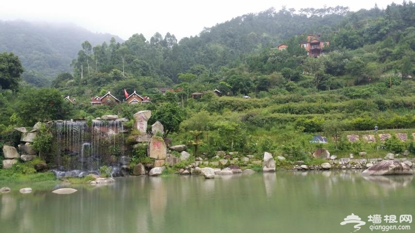 禅龙峡漂流