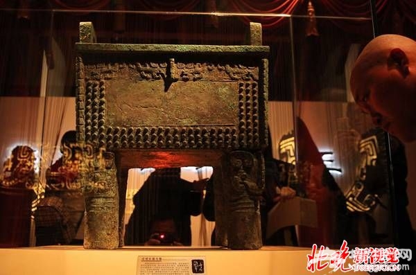 0308刘平首博妇好展览02